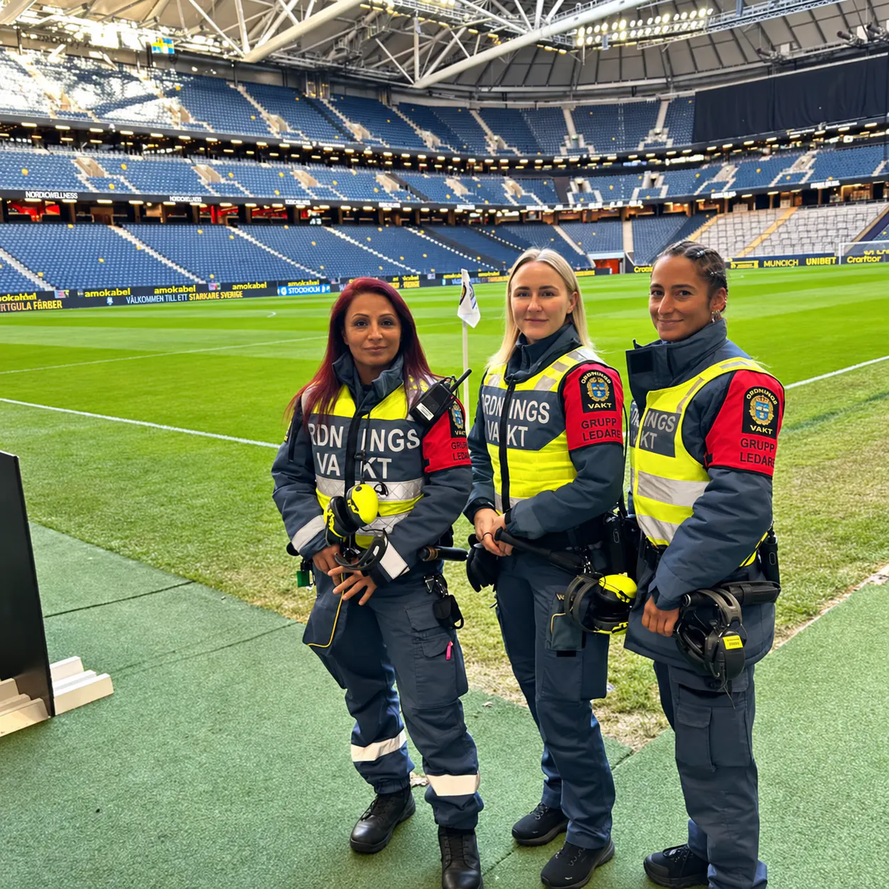 Gruppledare från Sweden Secure AB vid planen